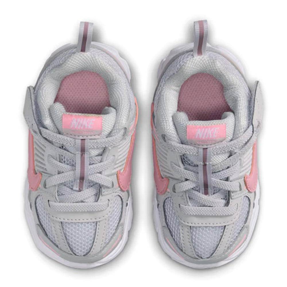 Toddler's Nike Vomero 5 grey sneakers with padded collar and pink interior