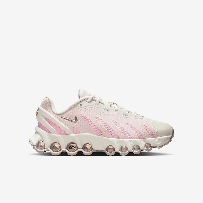 Kids' Air Max DN8 sneaker, light pink/white with pink stripe design