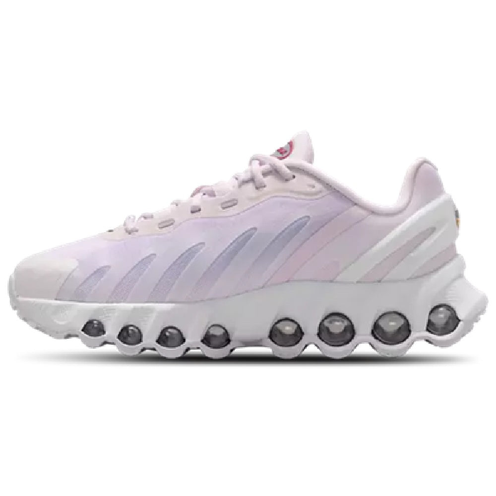 Kids Nike Air Max DN8 sneakers side view, light violet and white with rocker sole