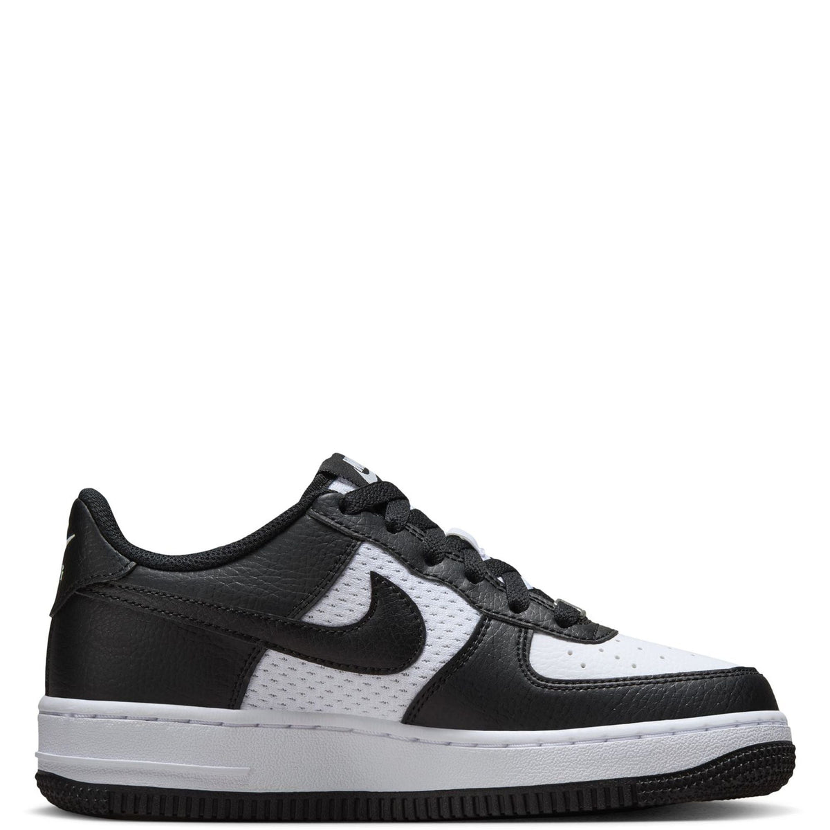 Kids' Air Force 1 sneakers, black and white leather, lace-up with Swoosh