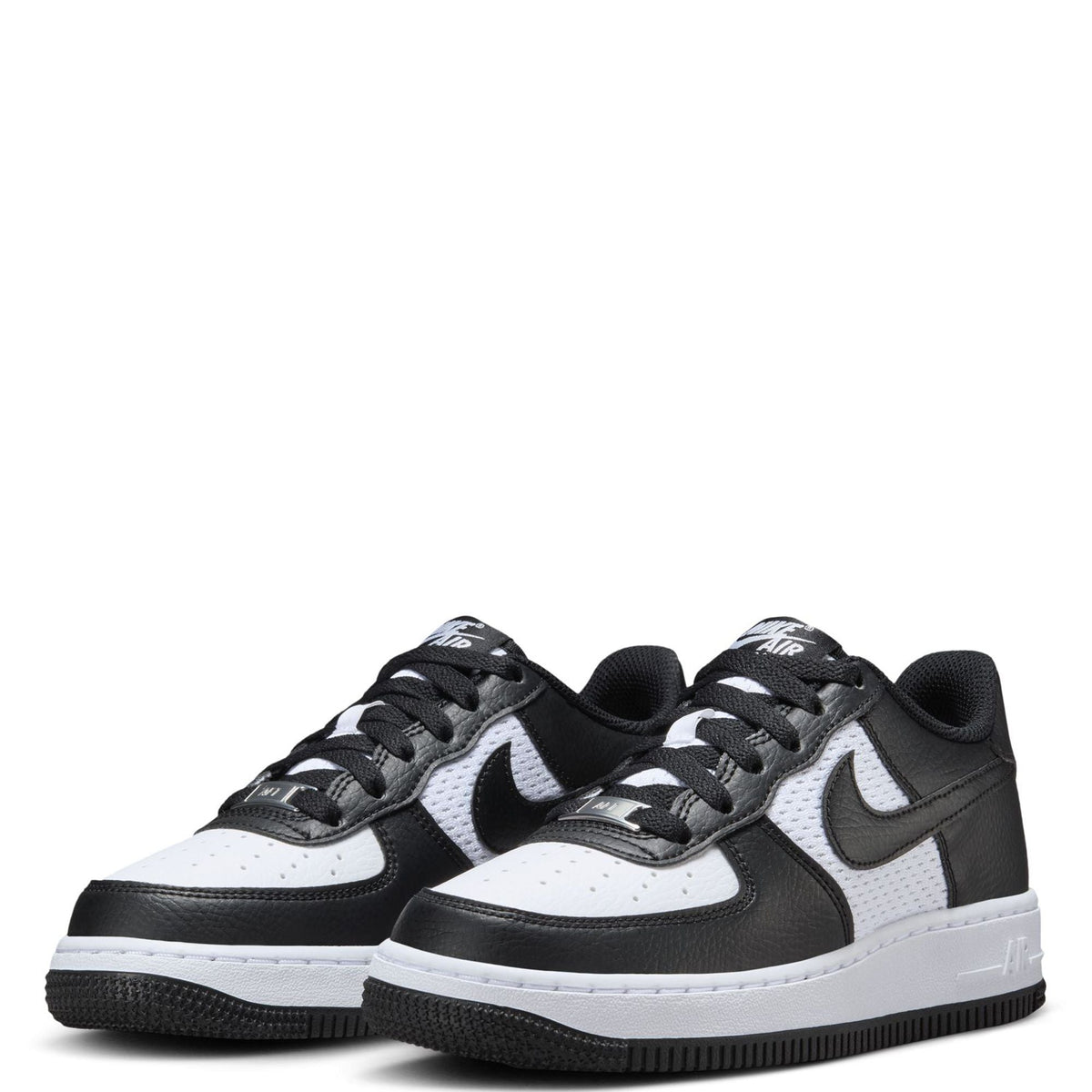 Kids' Air Force 1 sneakers, black and white, matching pair with lace-up front