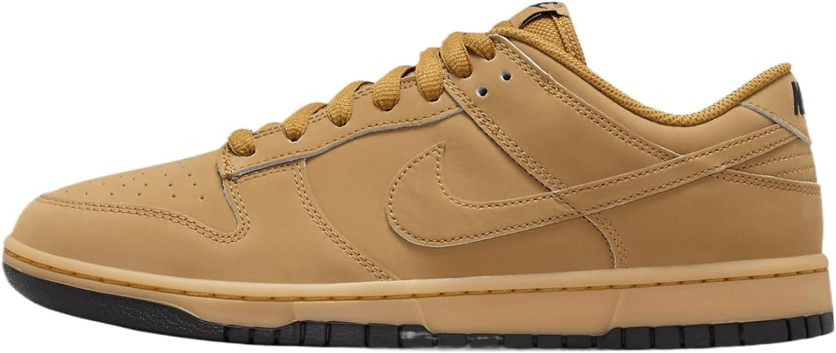 Men's low-top sneakers with beige suede upper, Nike swoosh, gum sole and dark rubber toe