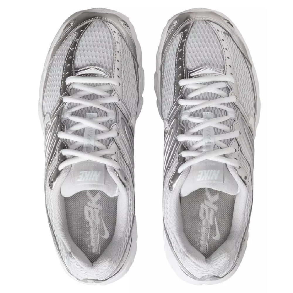 Nike Air Max Moto 2K sneakers front view, light gray laces and padded tongue