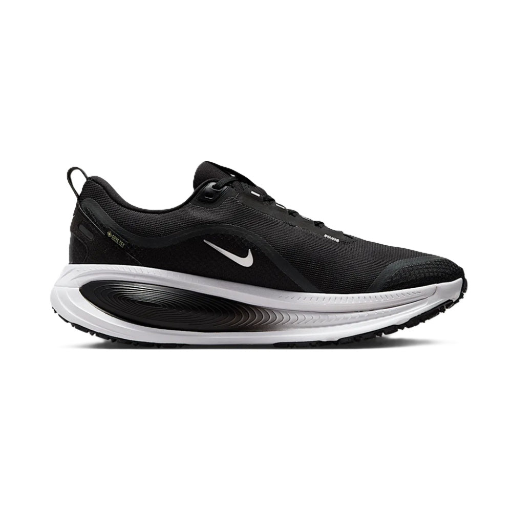 Men's Nike Vomero 18 GTX running shoes, black knit upper with silver swoosh side