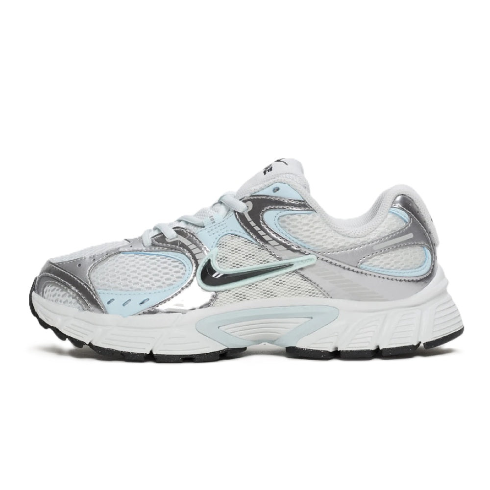 Women's Nike V5 RNR sneaker with white laces, light grey mesh upper, blue logo