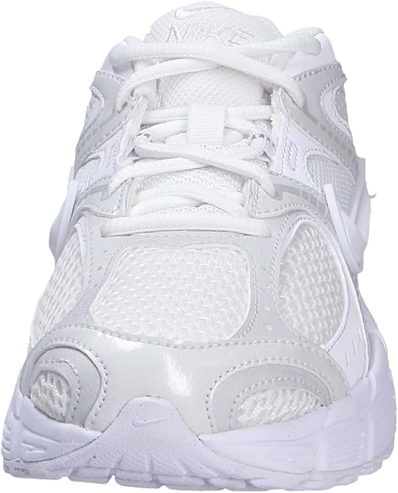 Nike V5 RNR women's running shoes, white lace-up top view with padded collar