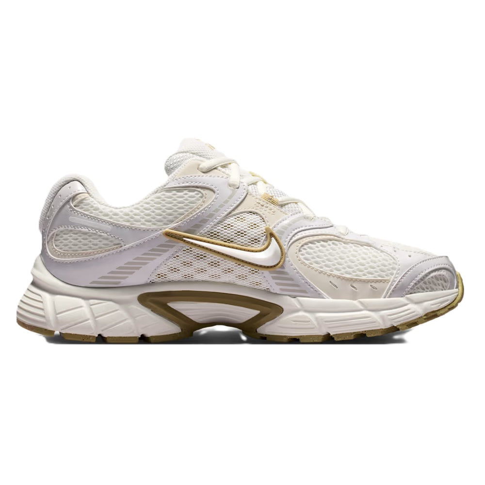 Women's Nike V5 RNR running shoe in sail/beige with gold swoosh and mesh upper