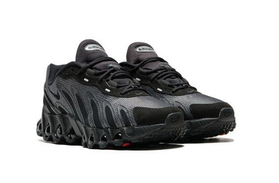 Men's Nike Air Max DN8 SE sneakers, black knit upper with chunky sculpted sole