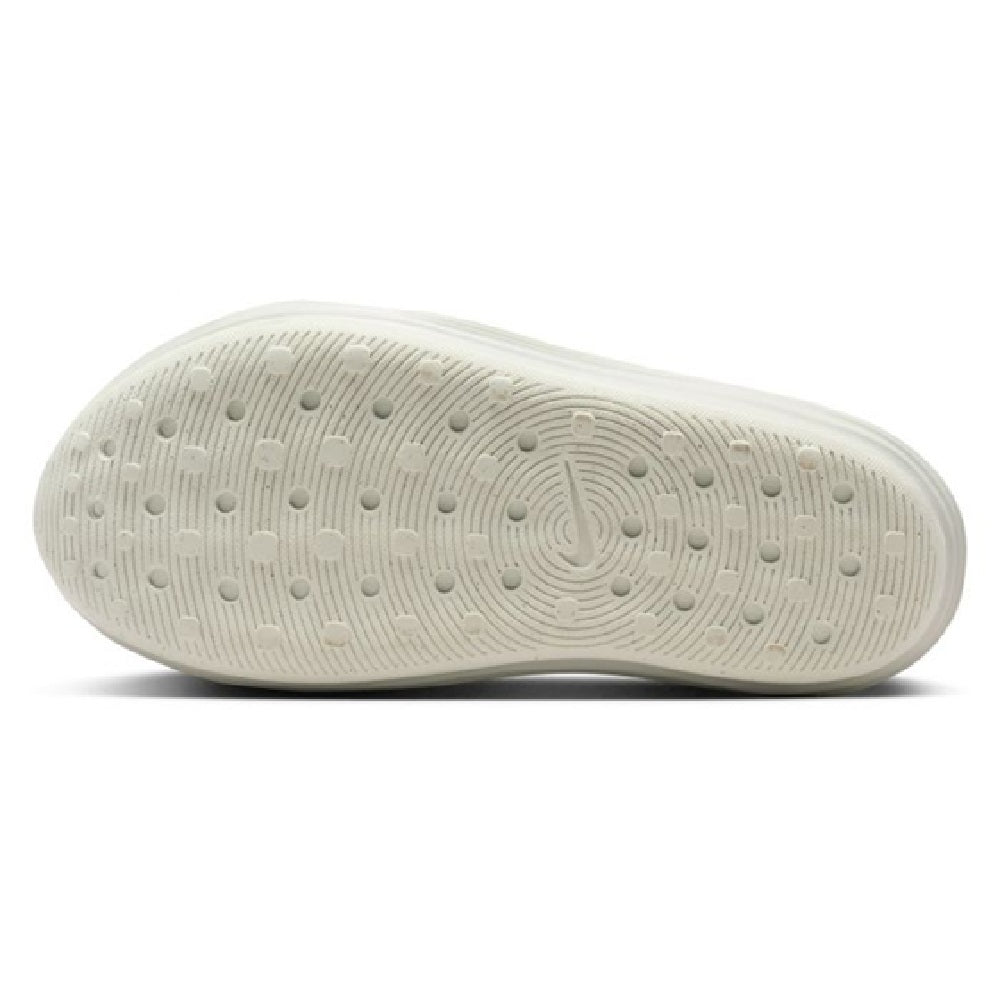 Men's Nike ReactX slip-on sneakers outsole, light color rubber tread