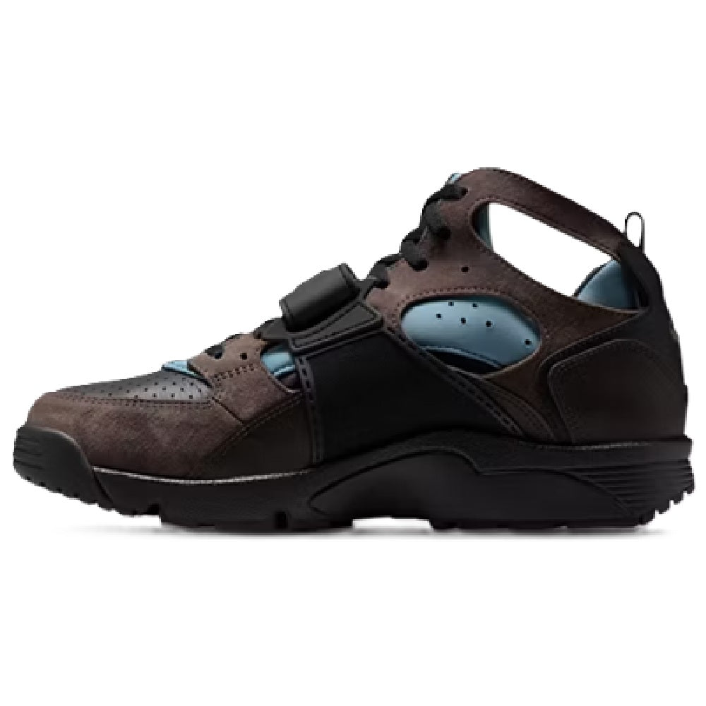 Nike Air Trainer Huarache sneaker, lace-up with black strap and blue interior