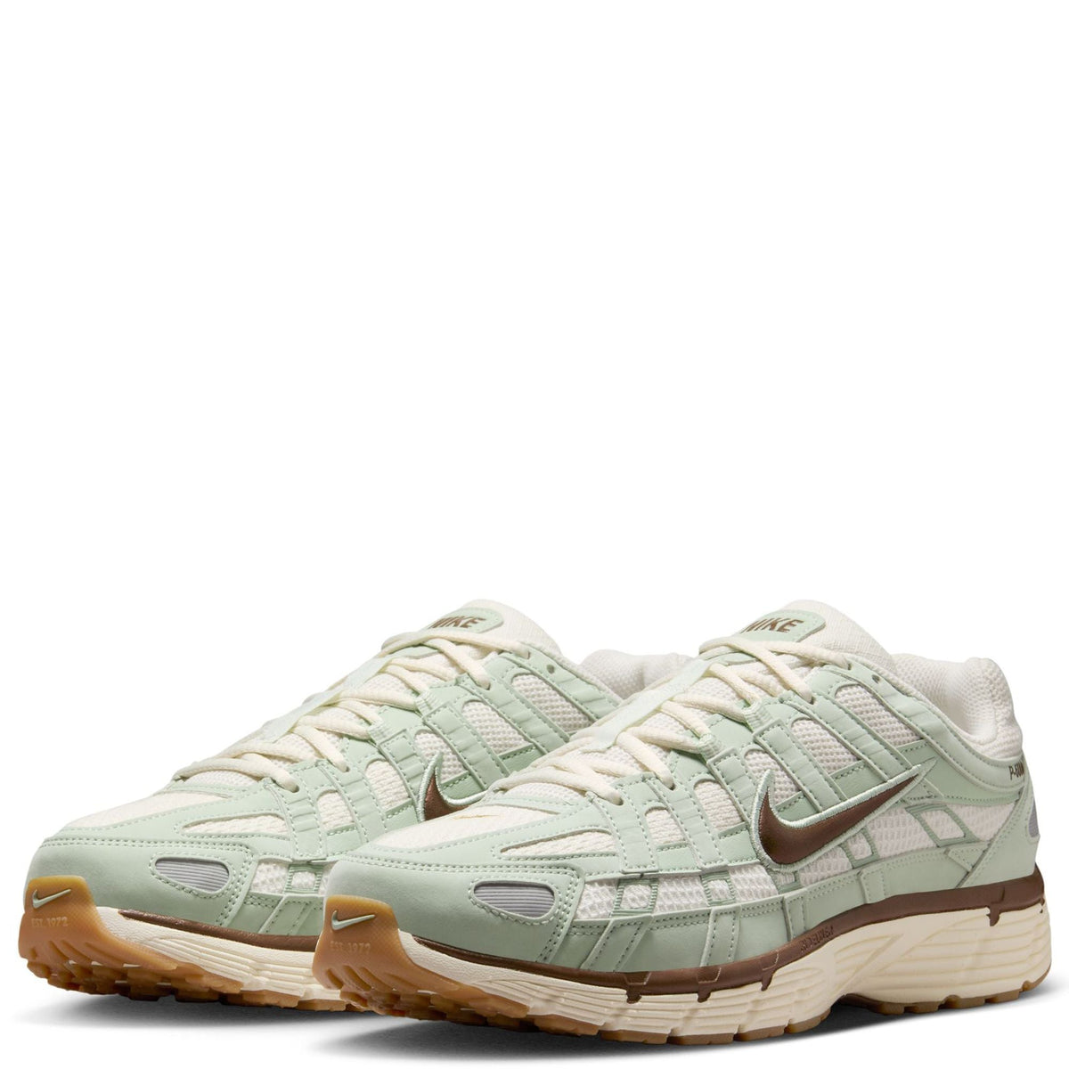 Men's Nike P-6000 SE shoes, seafoam uppers with cream laces and brown accents