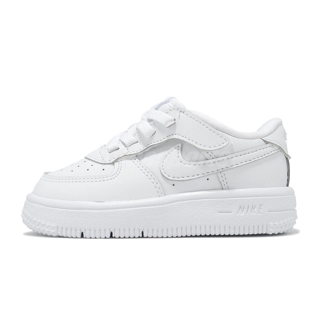 Toddler white lace-up low-top sneakers with Swoosh and NIKE heel branding