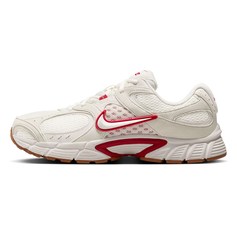 Men’s Nike V5 RNR running shoes in light bone with red swoosh and accents