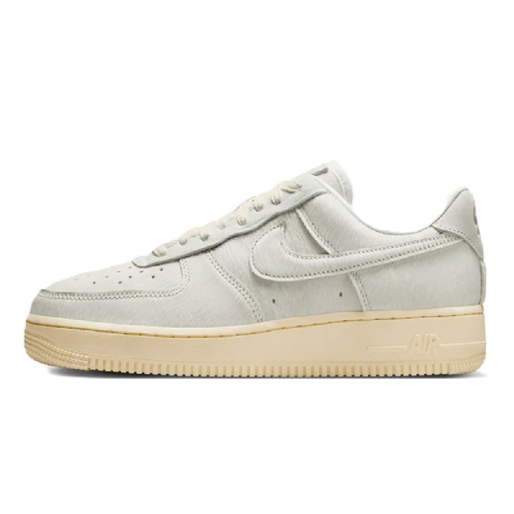 Nike Air Force 1 '07 low-top sneaker in sail/cream with gum sole