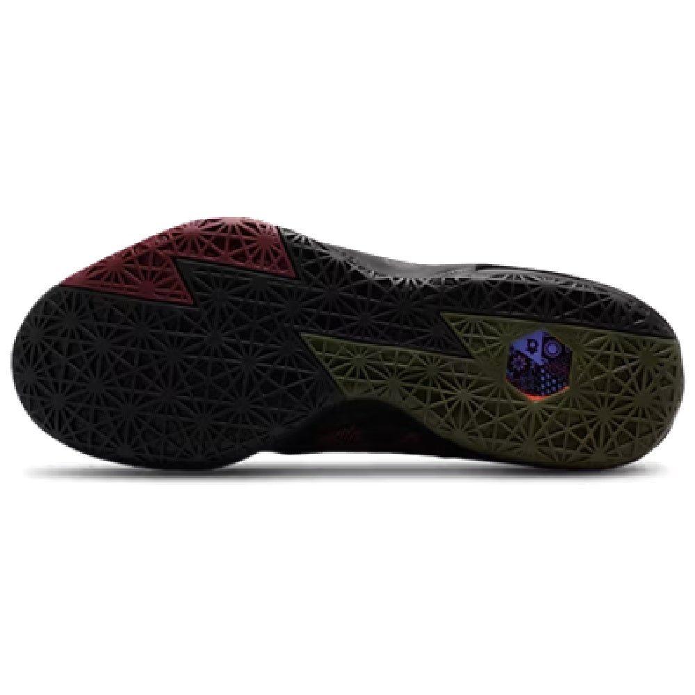 Black rubber outsole with geometric tread and olive center section