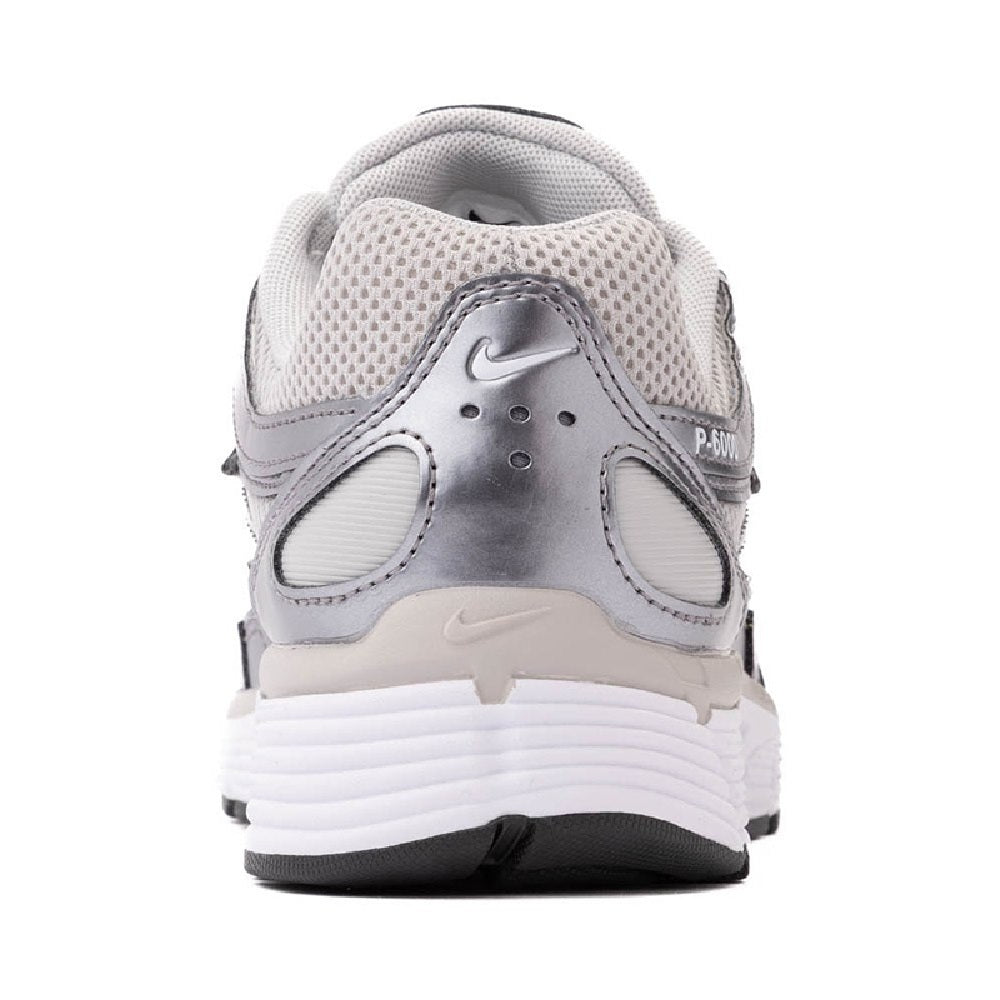 Nike P-6000 sneaker heel view in grey with white sockliner and molded details