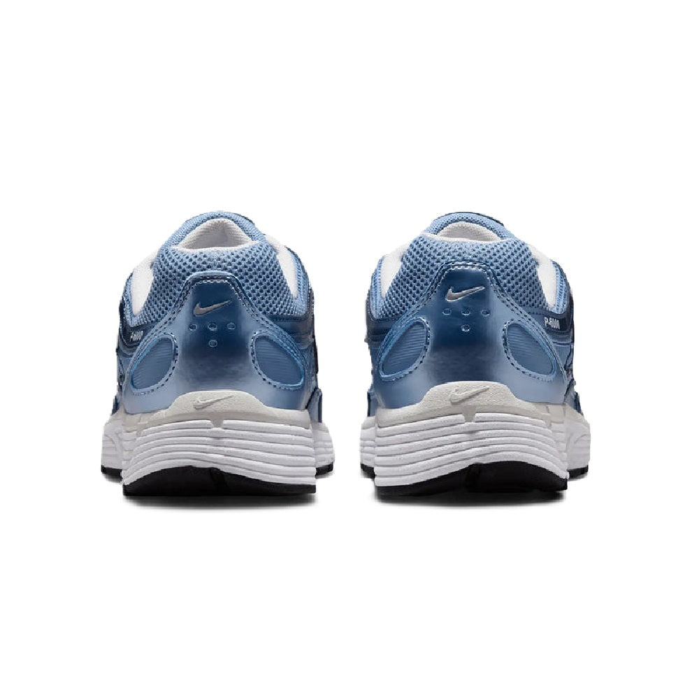 Nike P-6000 running shoes heel view in blue and silver with layered tread sole