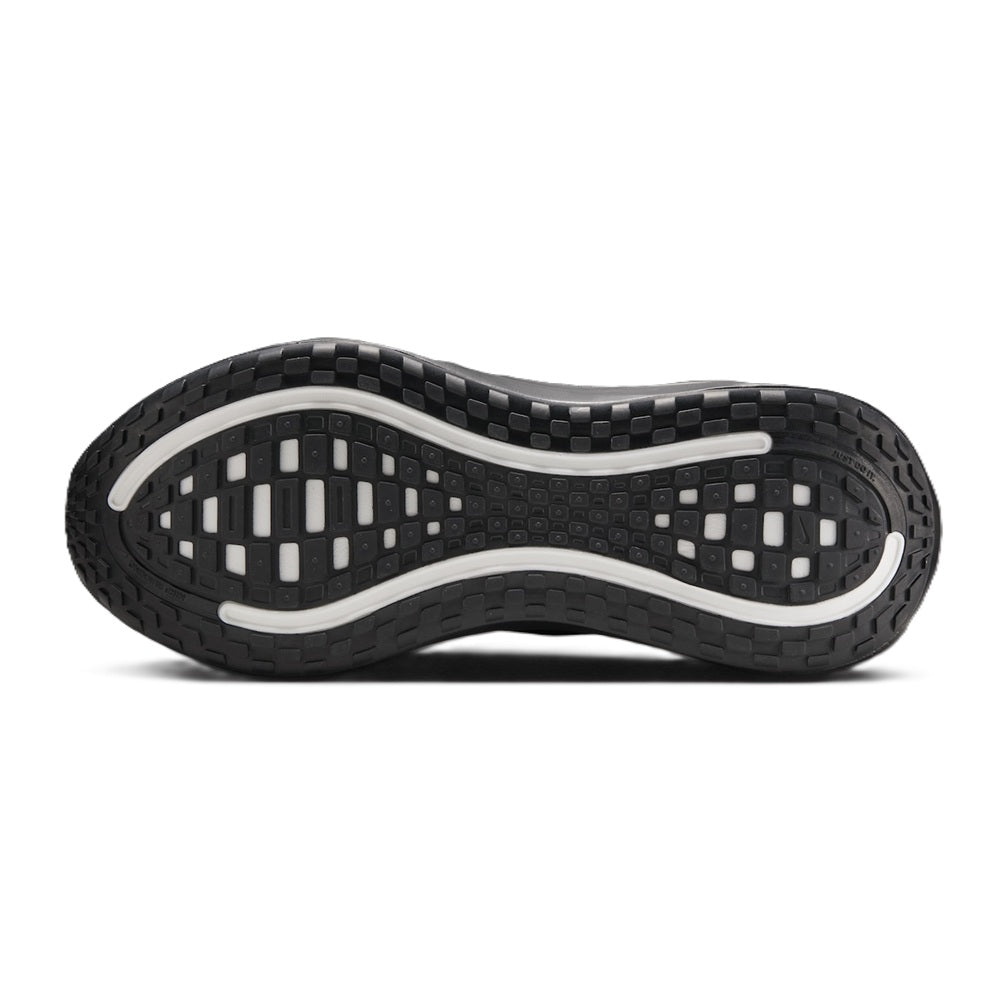 Men's Nike Vomero Plus QS outsole, dark tread with light gray edge border