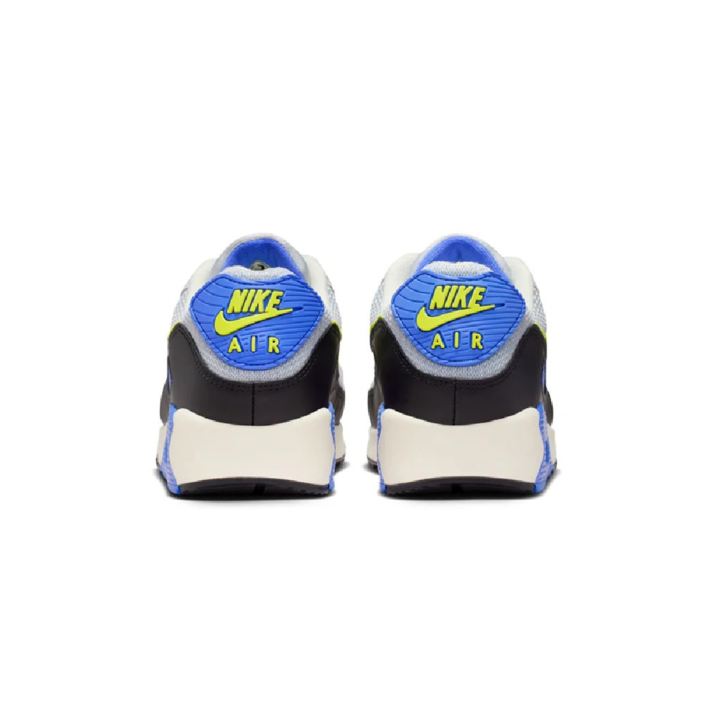 Men's Nike Air Max III sneakers, heel view with Nike Air branding in blue